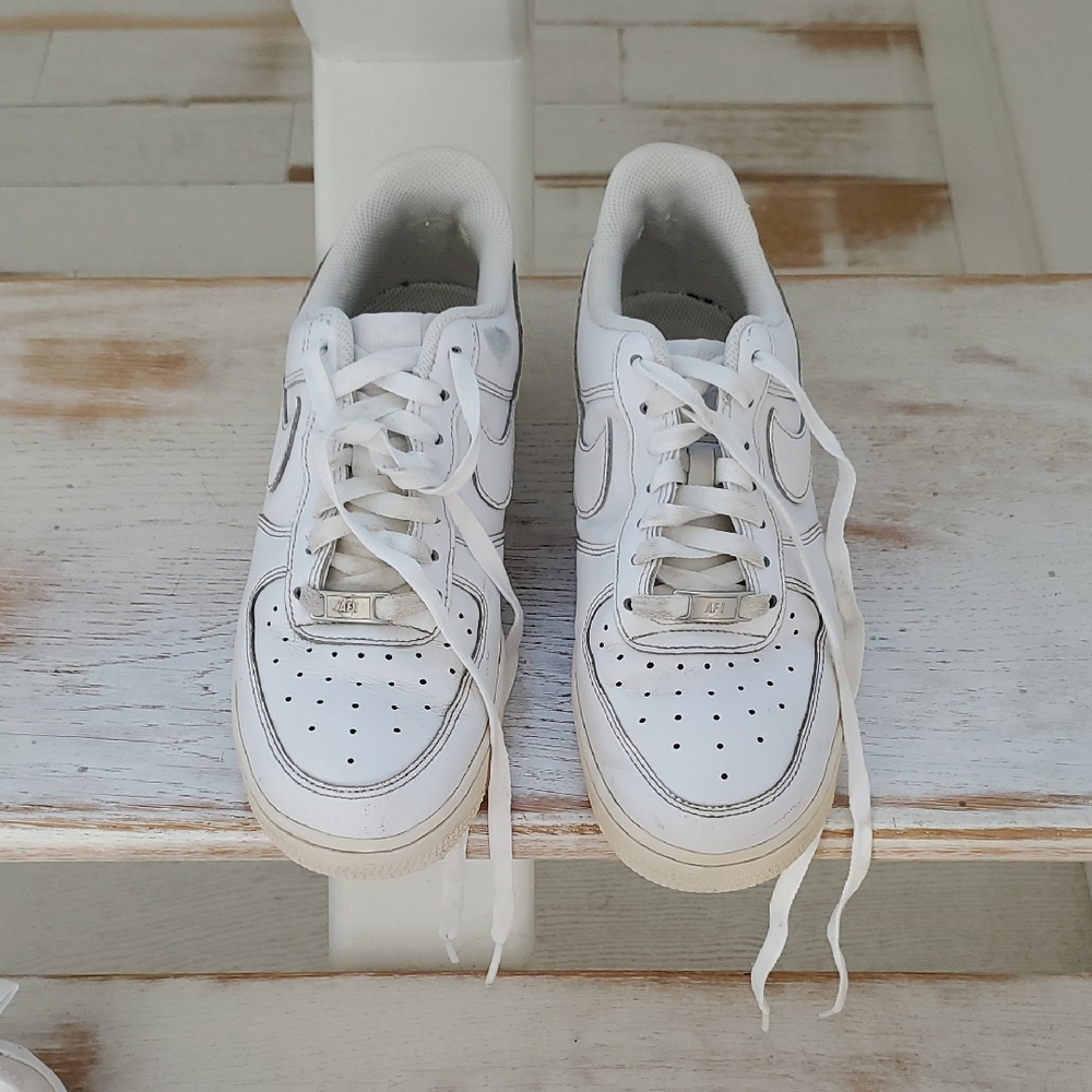 Nike White Mesh Sneakers